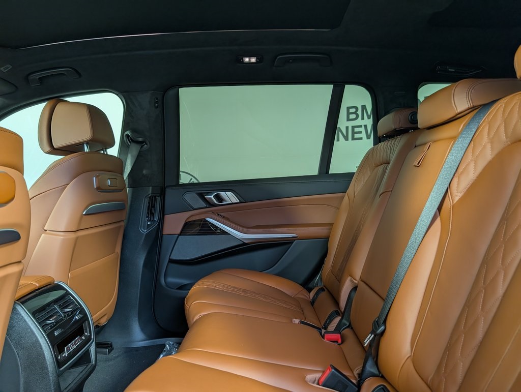 2026 Bmw X7 M60i photo 13