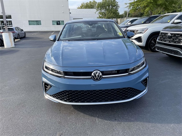 2025 Volkswagen Jetta 1.5T SEL photo 2