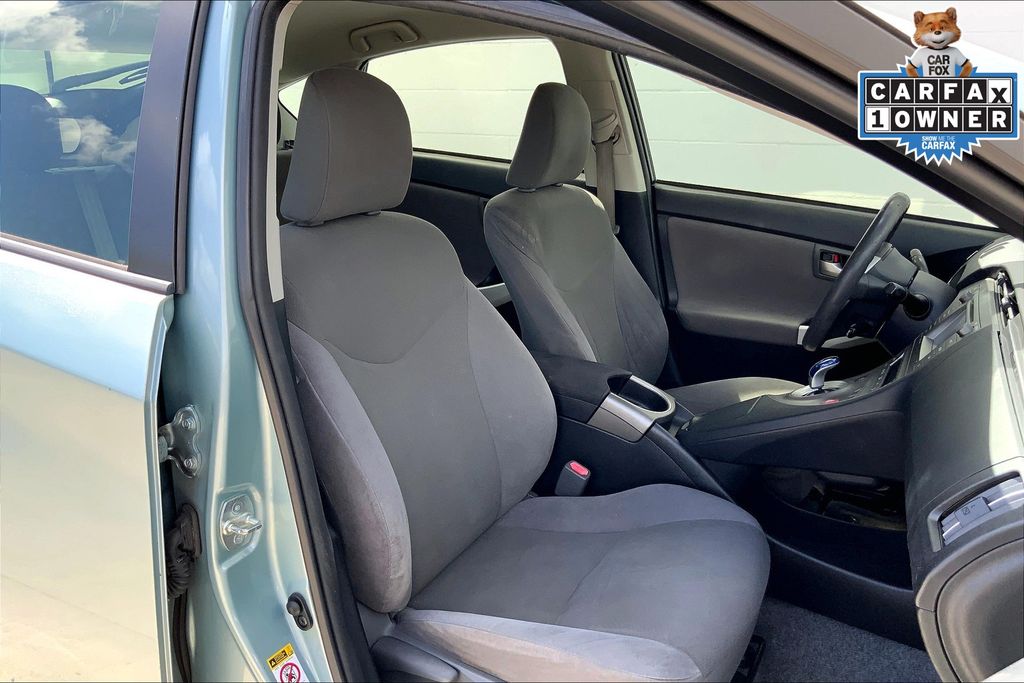 Image 7 of Pre-Owned 2014 Toyota Prius Five
