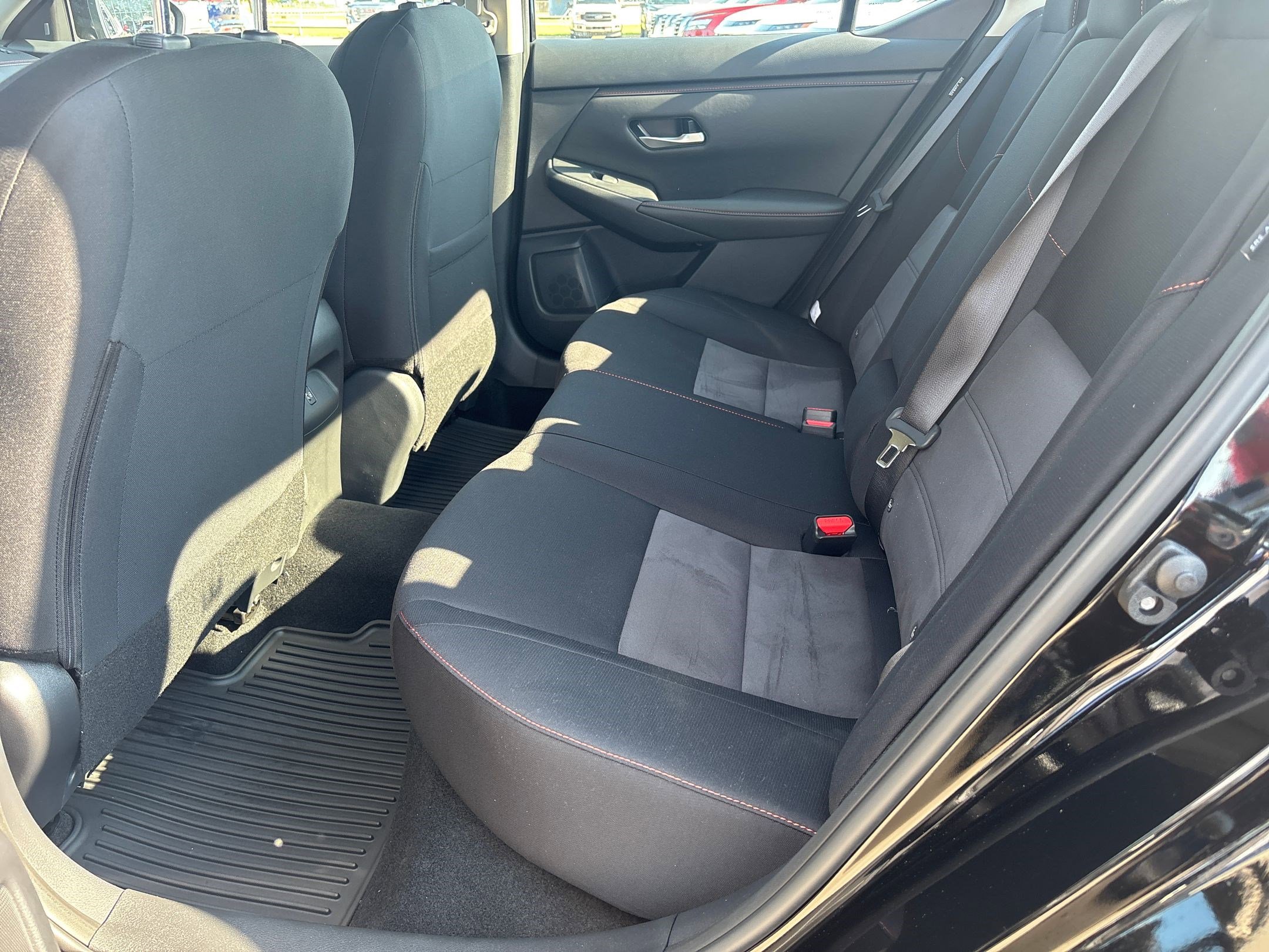 2025 Nissan Sentra SR photo 14