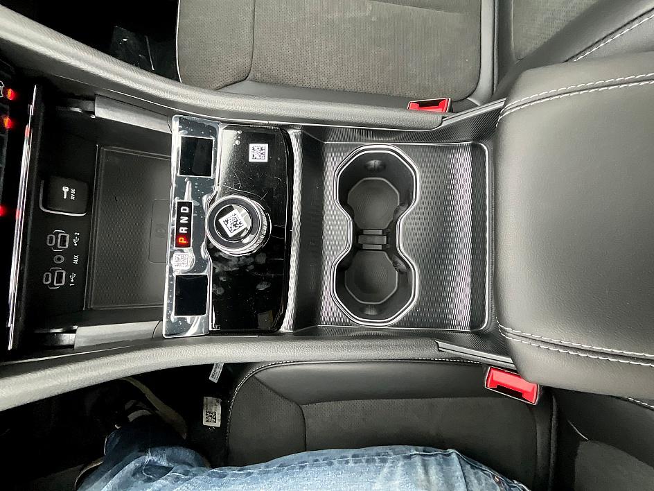 2025 Jeep Grand Cherokee Laredo Altitude photo 27