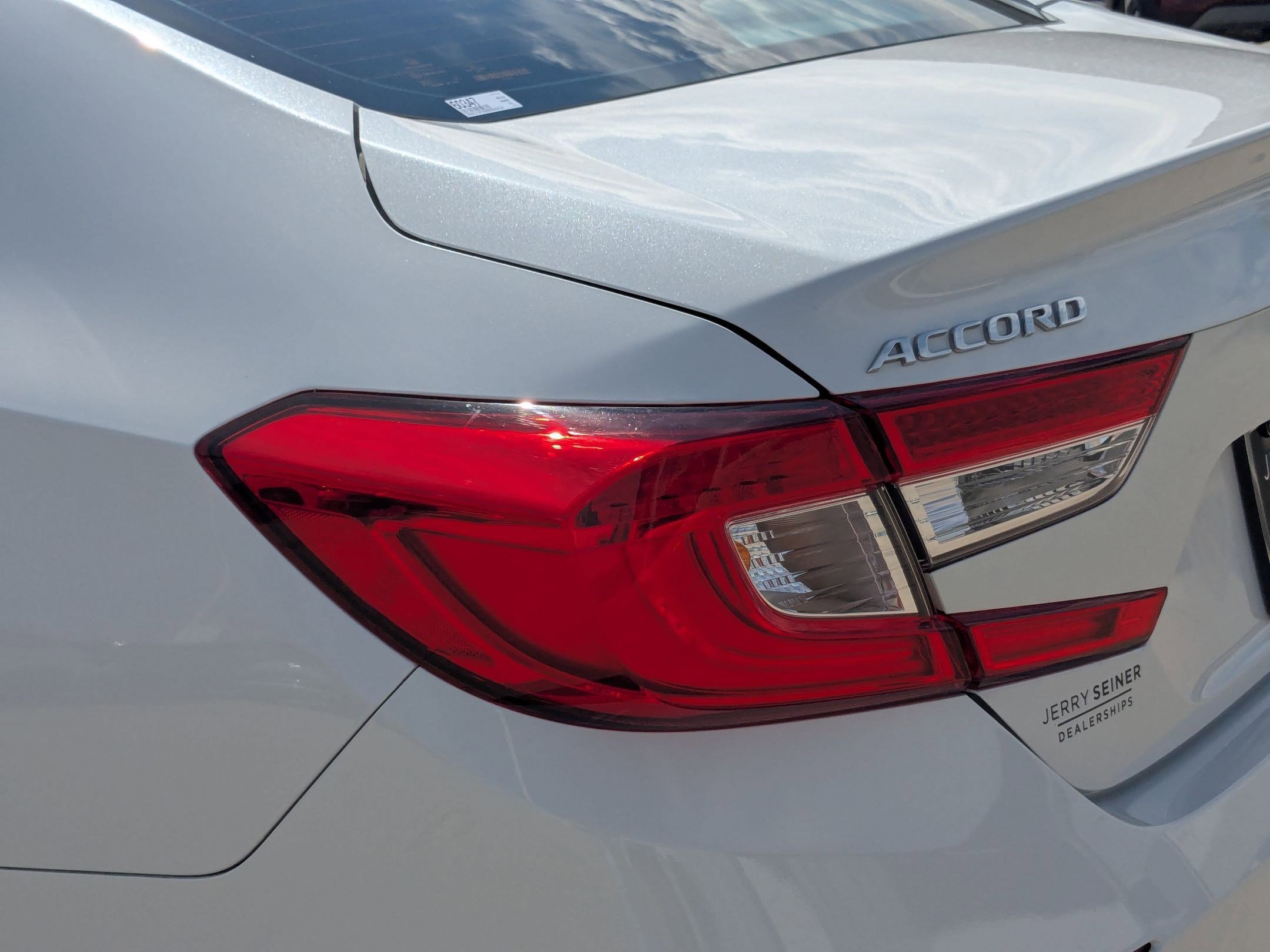 2021 Honda Accord Hybrid Touring photo 12