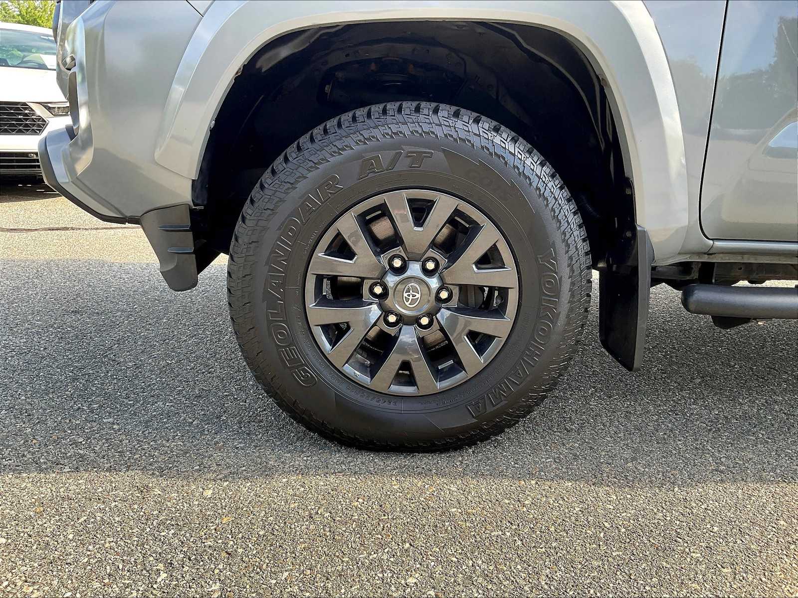 2021 Toyota Tacoma SR5 photo 7