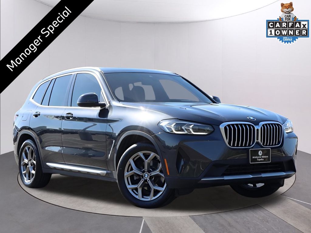 Certified Used 2022 Gray BMW xDrive30i image 1