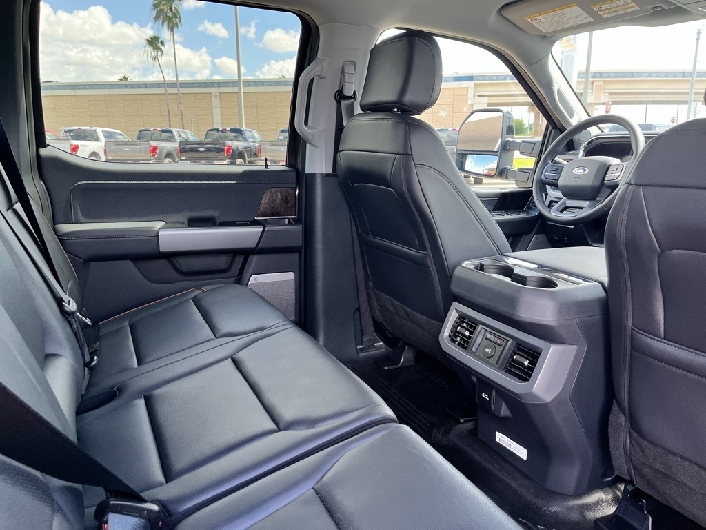 2026 Ford F-350 Lariat photo 18