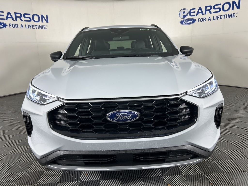 2026 Ford Escape ST-Line photo 2