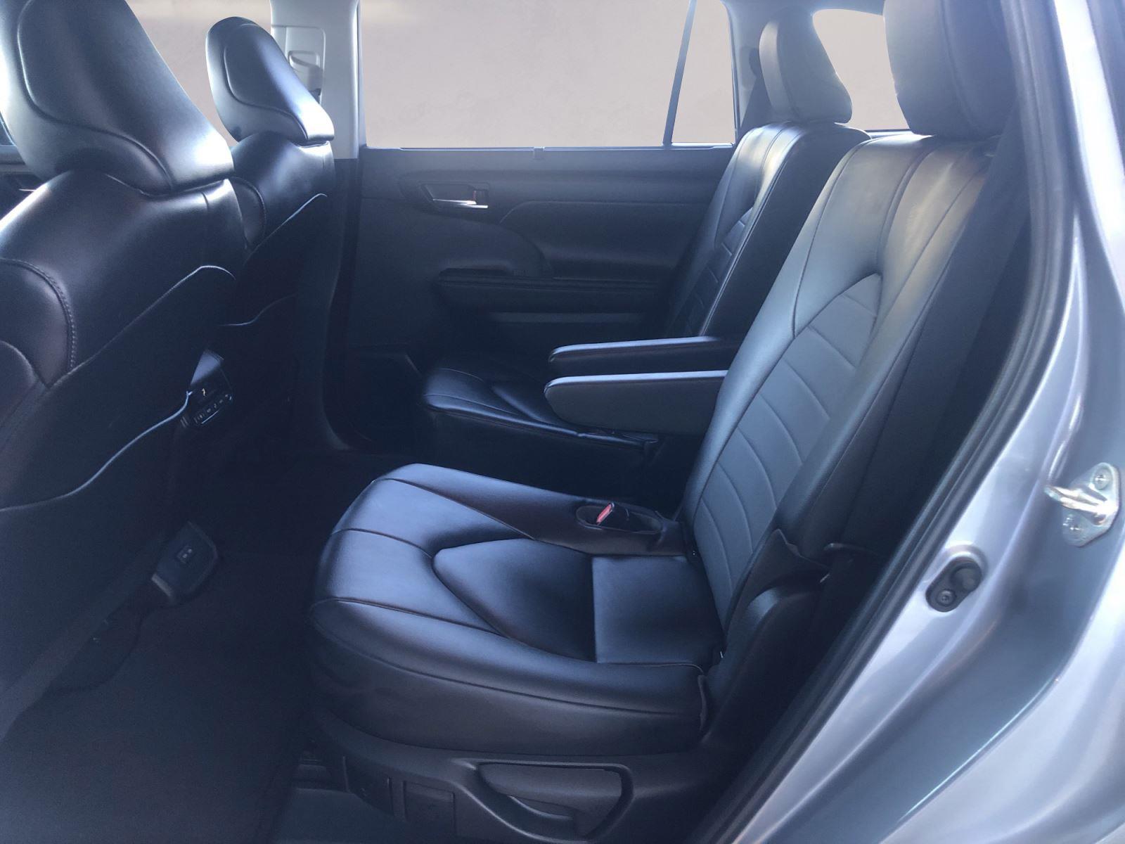 2023 Toyota Highlander XSE photo 13