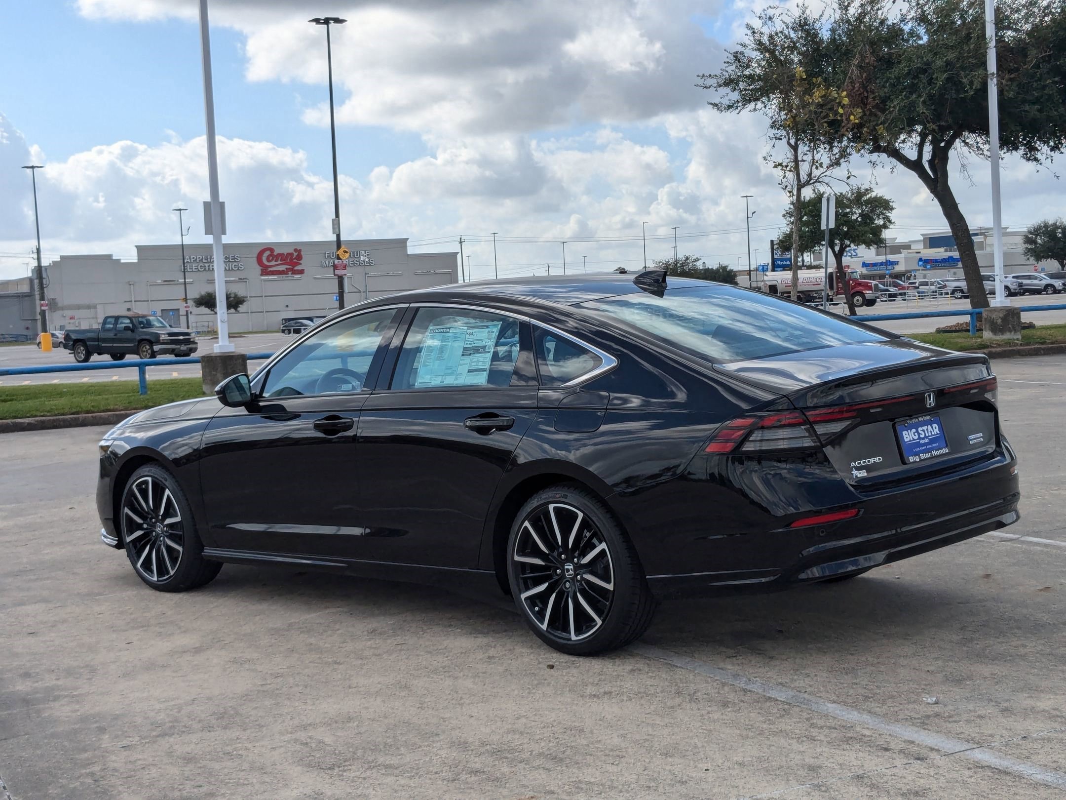 2025 Honda Accord Hybrid Touring photo 6