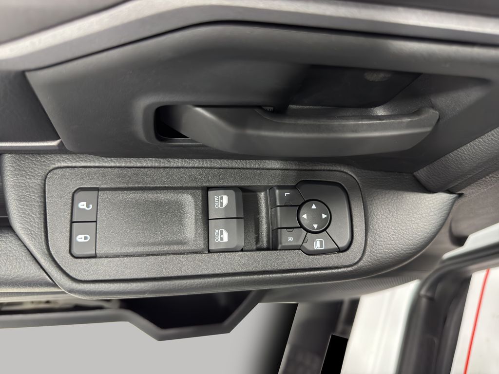 2025 Ram 3500 Tradesman photo 14