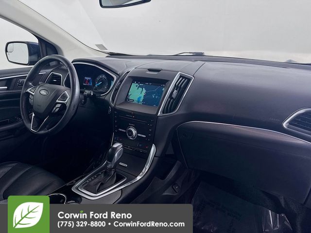 2018 Ford Edge Titanium photo 29