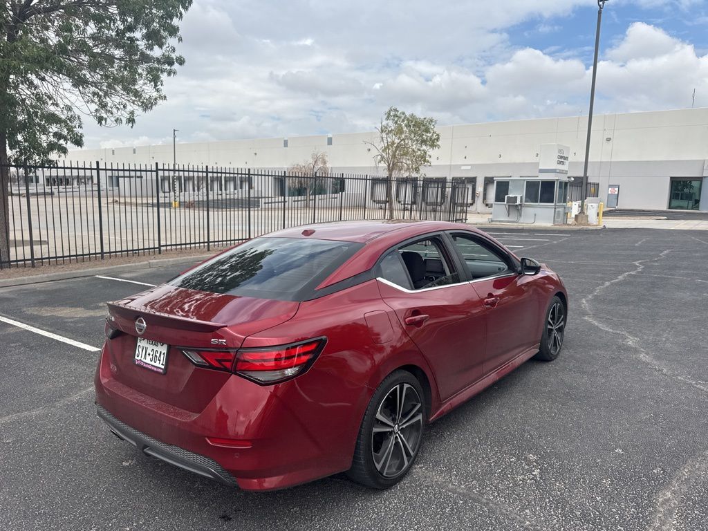 2023 Nissan Sentra SR photo 12