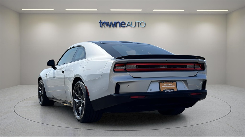 2024 Dodge Charger R/T Scat Pack photo 3