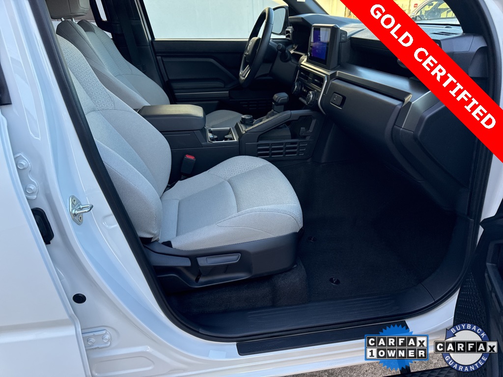 2025 Toyota 4Runner SR5 4WD photo 2