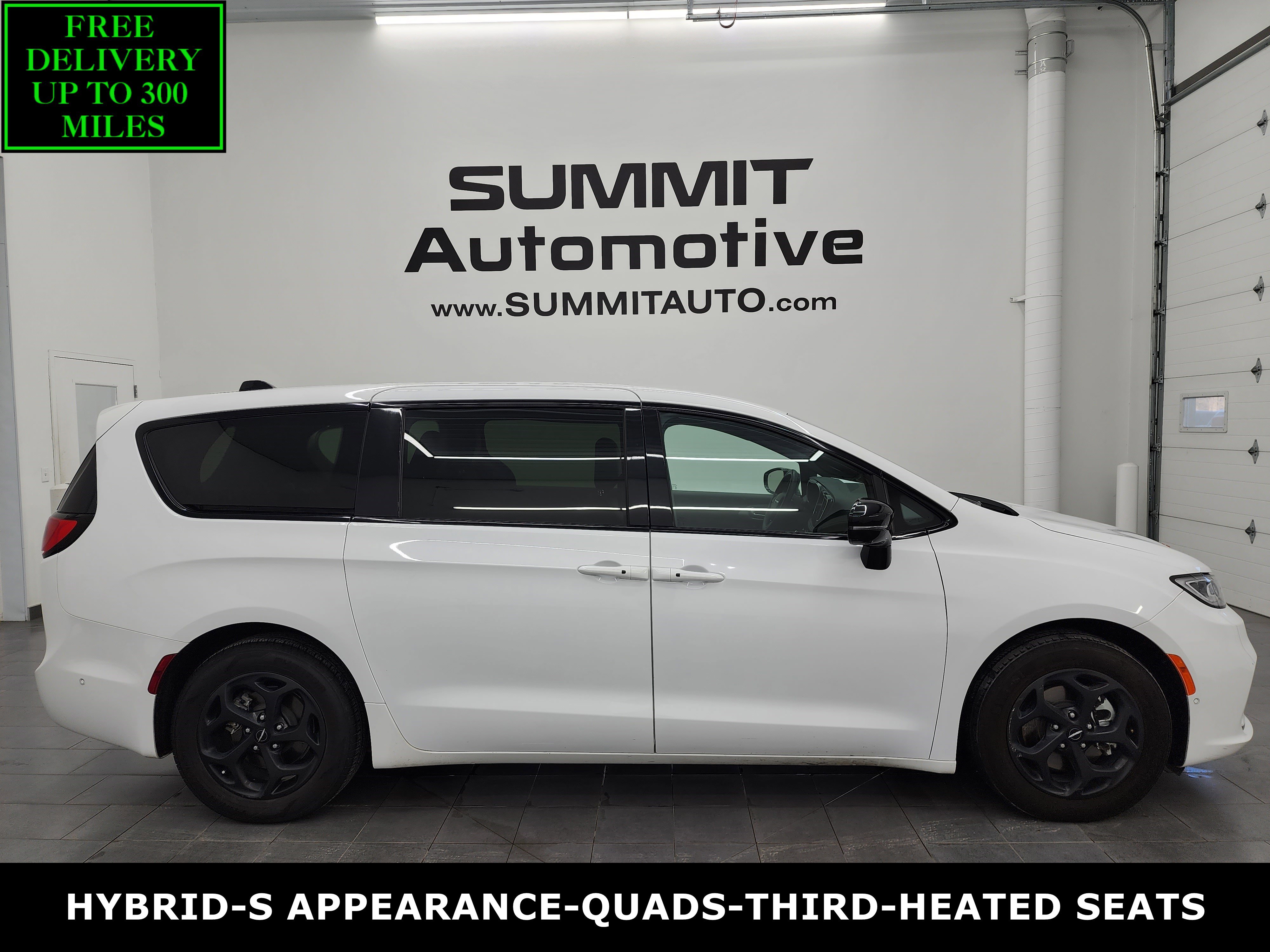 2024 Chrysler Pacifica PHEV Select