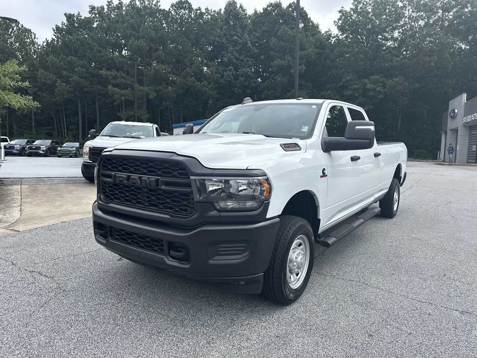 2024 Ram 2500 Tradesman photo 3