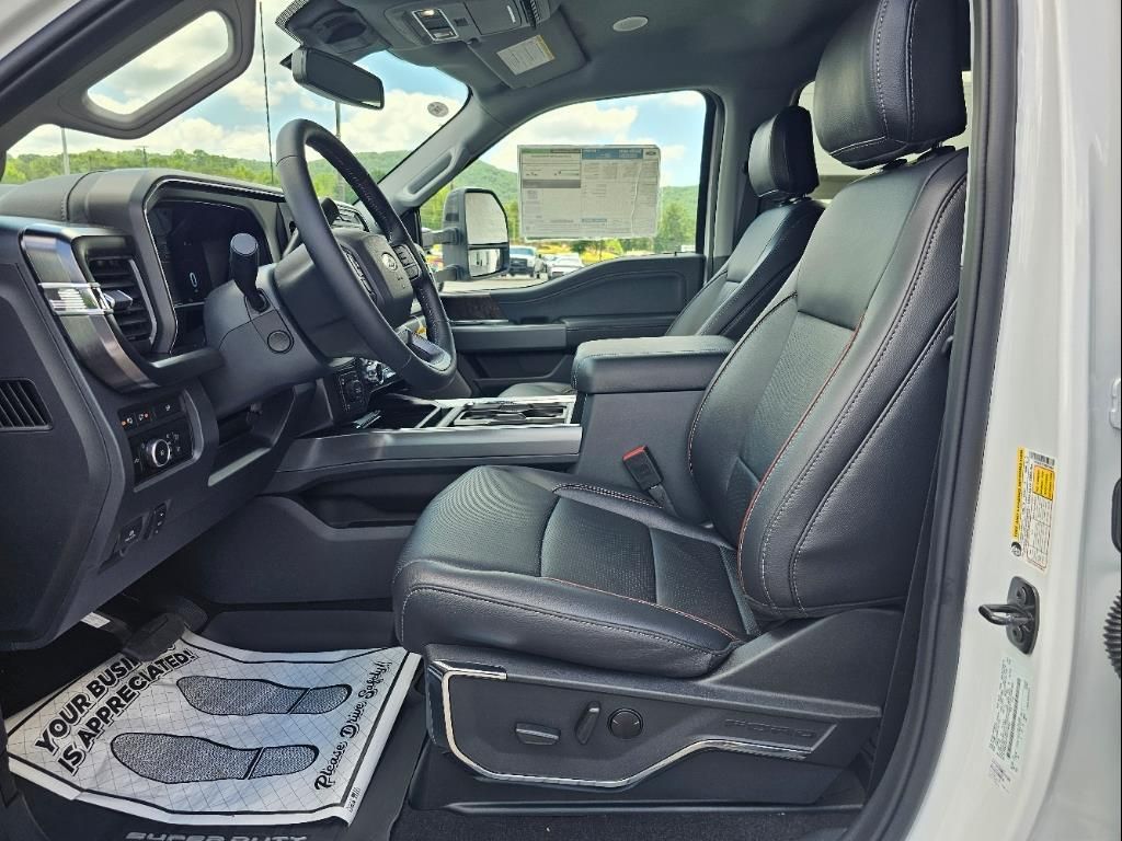 2024 Ford F-250 Lariat photo 17