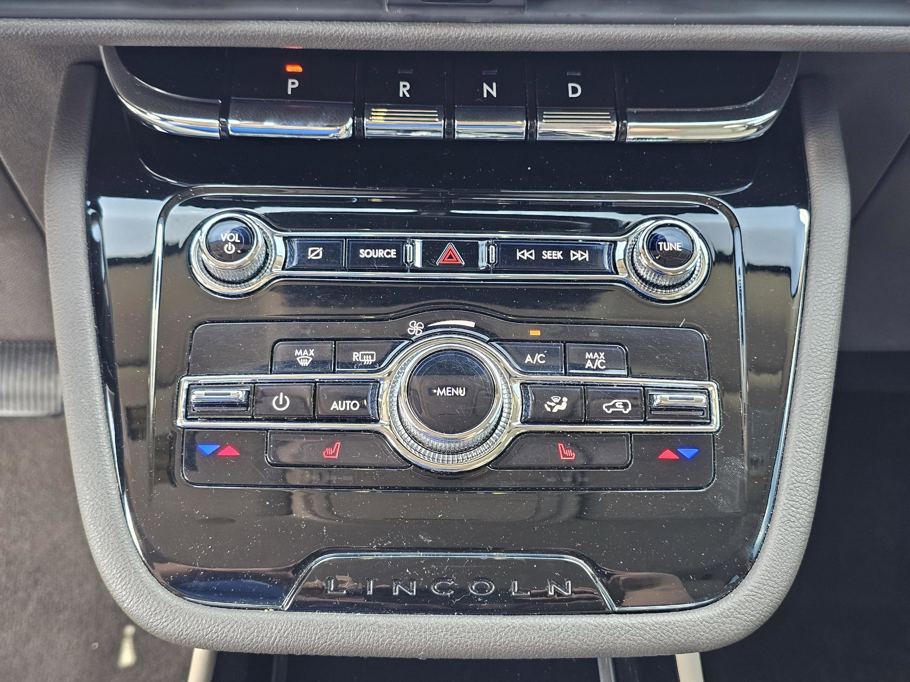 2021 Lincoln Corsair Standard photo 22