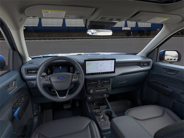 2025 Ford Maverick photo 6