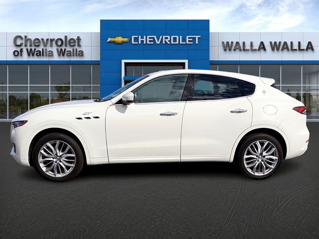 2022 Maserati Levante GT photo 4