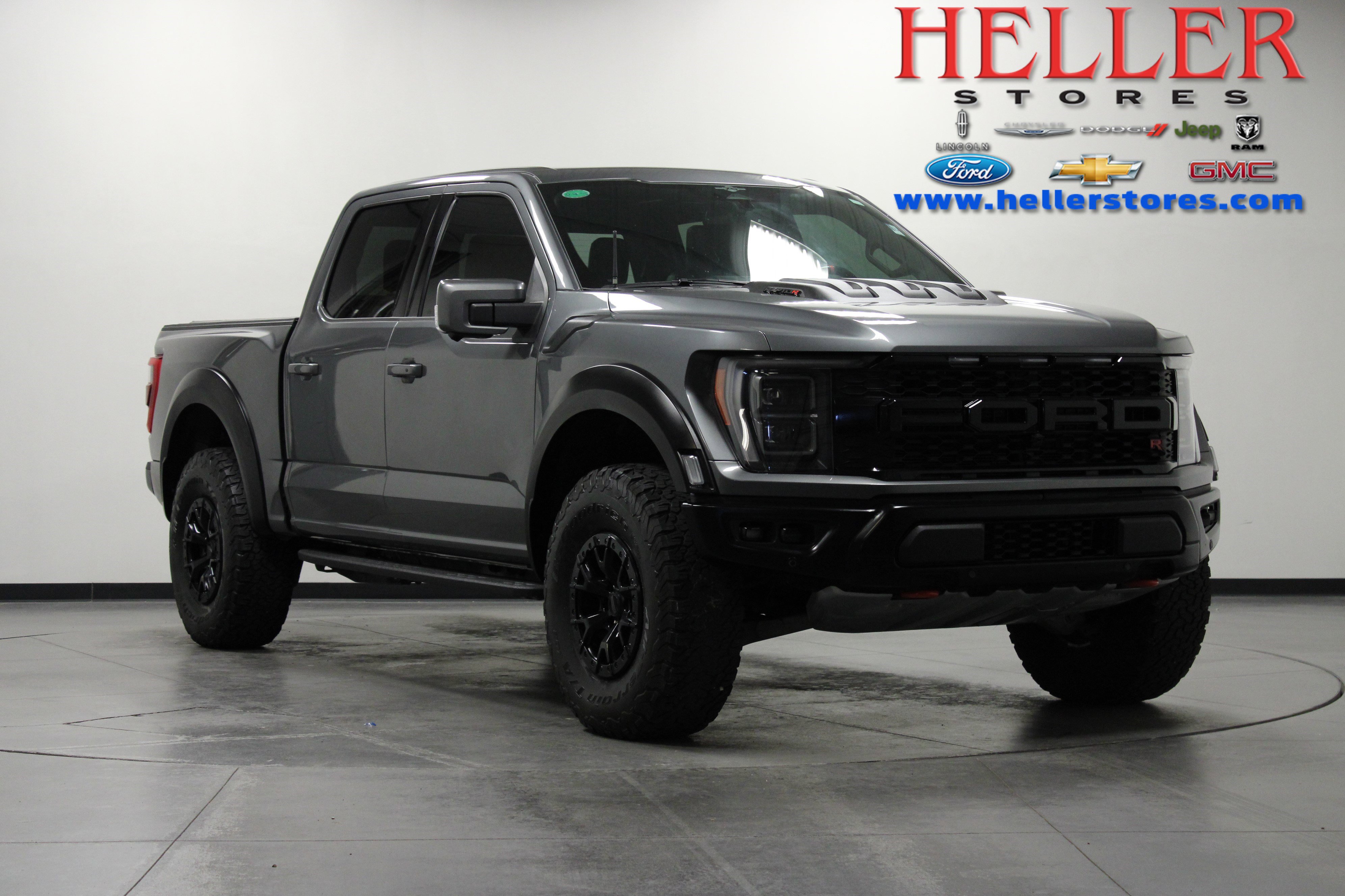Used 2023 Gray Ford Raptor image 1