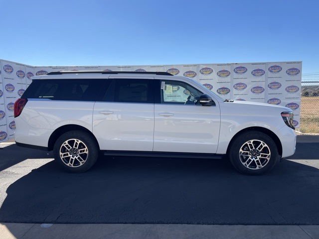 2026 Ford Expedition Active's photo