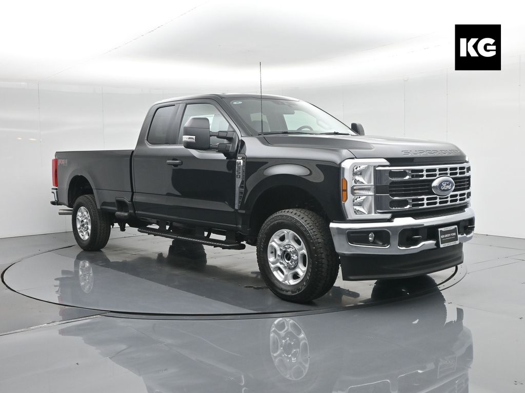 2026 Ford F-350 Super Duty XLT's photo