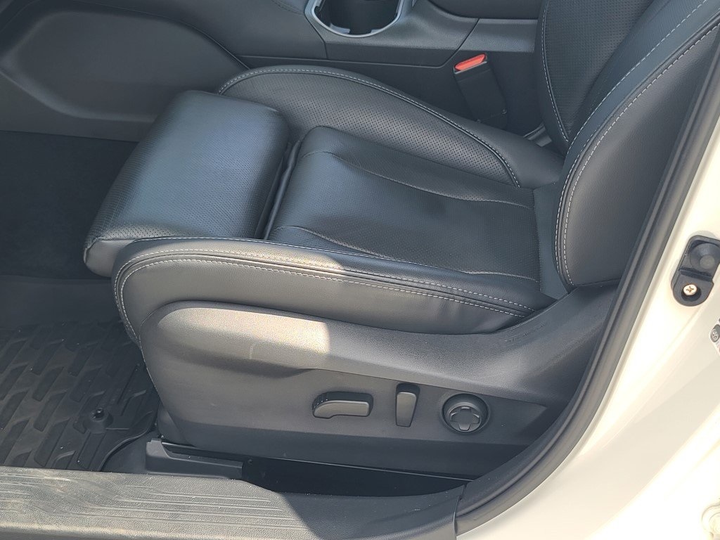 2024 Subaru Outback Touring XT photo 15