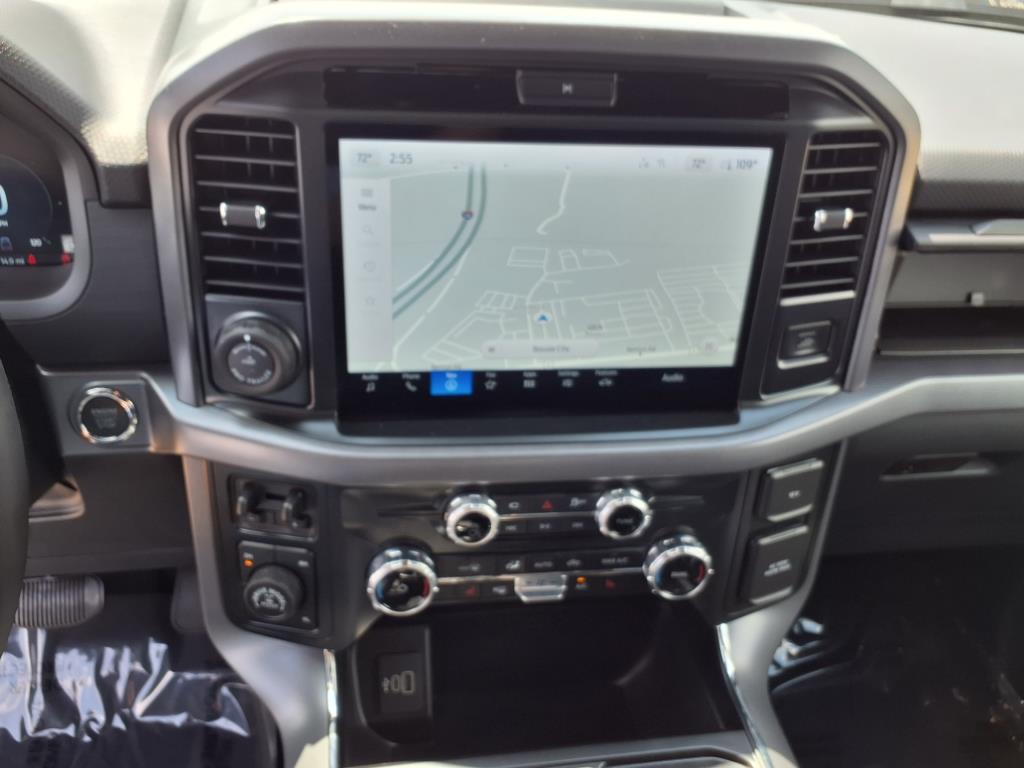 2025 Ford F-150 XLT photo 13