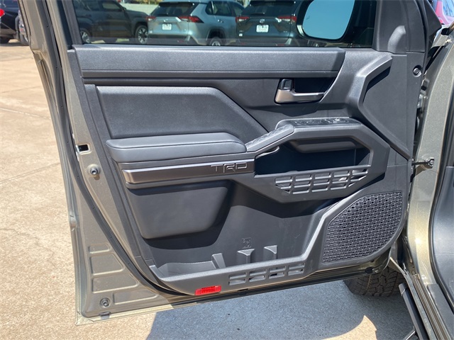 2025 Toyota Tacoma TRD Off-Road 4x4 Double Cab photo 13