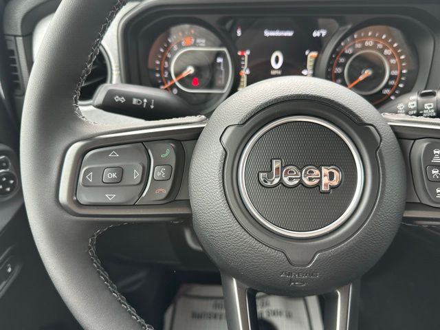 2025 Jeep Wrangler Willys photo 20