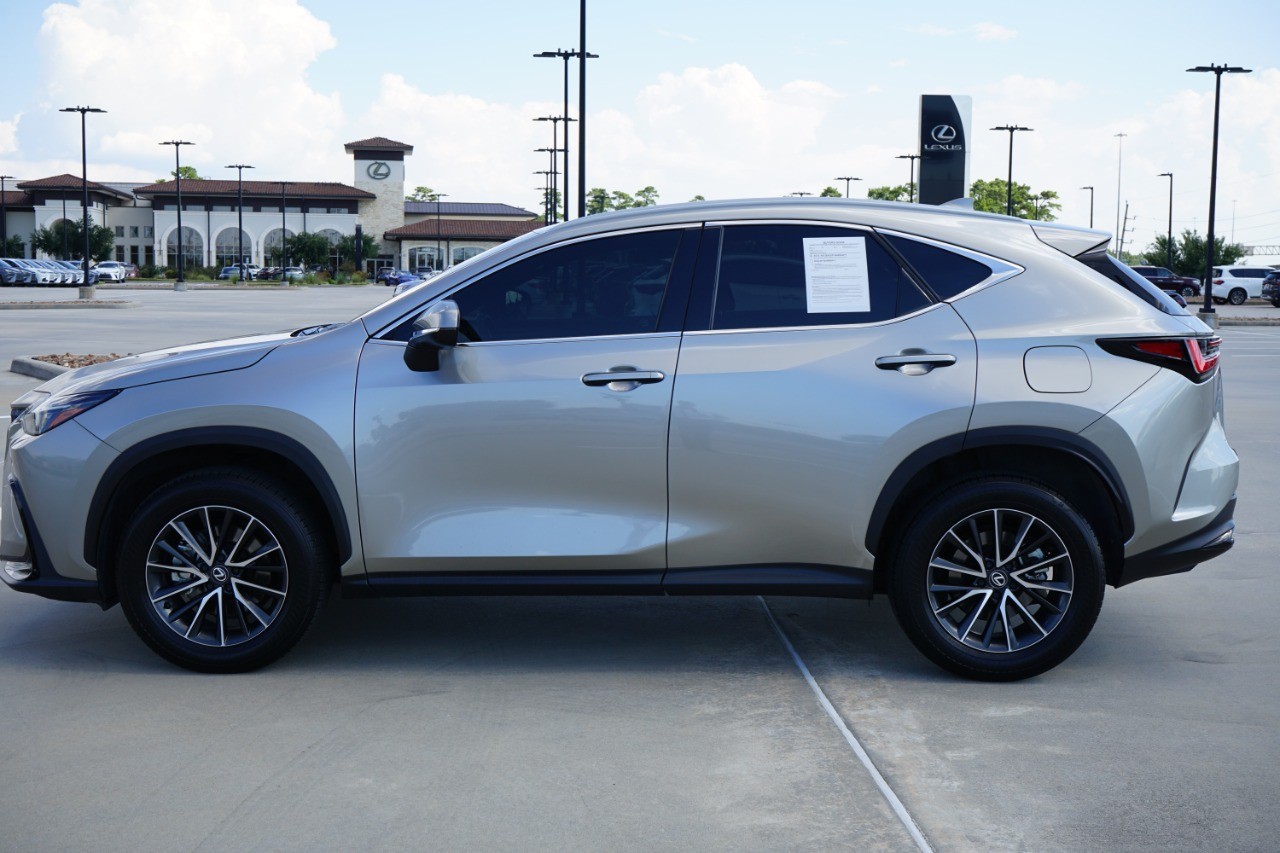 2024 Lexus NX 250 Premium photo 3