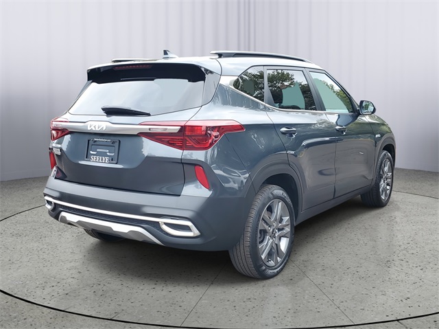 2023 Kia Seltos S photo 3