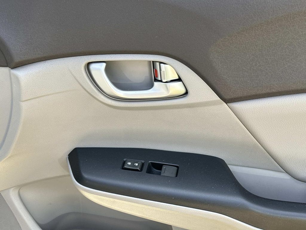 2012 Honda Civic EX-L photo 20