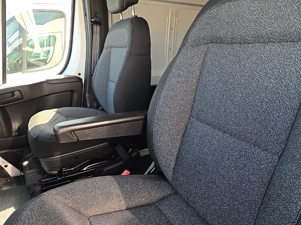 2025 Ram ProMaster 2500 photo 3