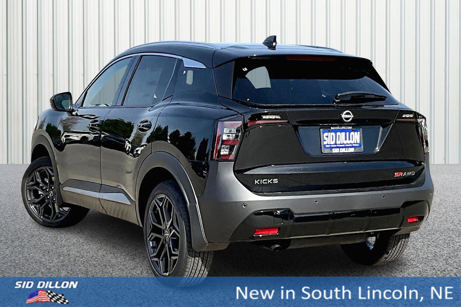 2025 Nissan Kicks SR photo 3