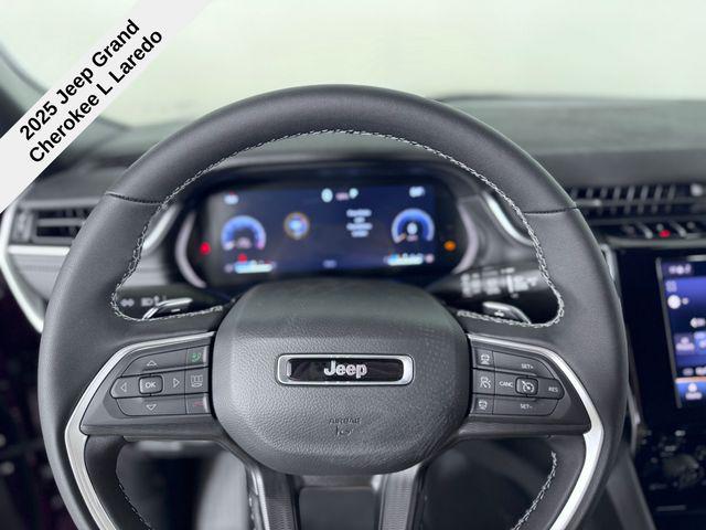 2025 Jeep Grand Cherokee Laredo X photo 32