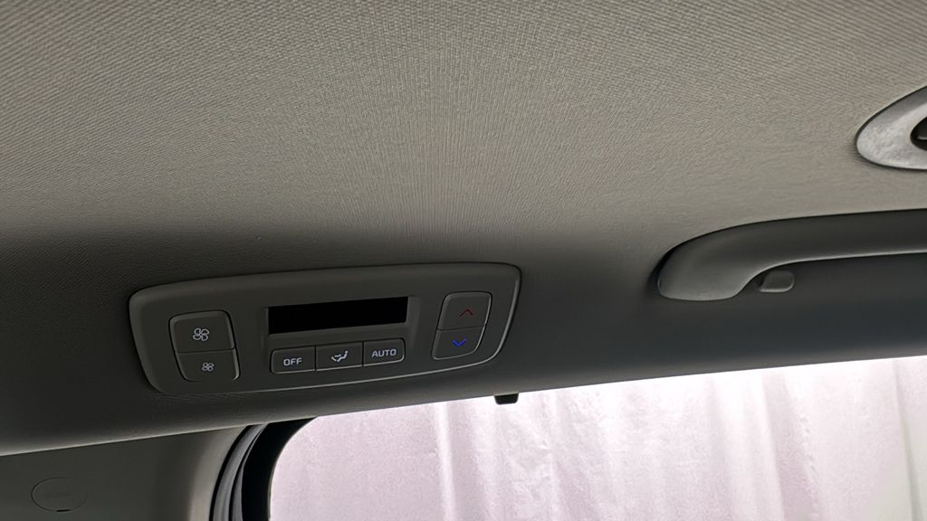 2026 Kia Carnival SX photo 40