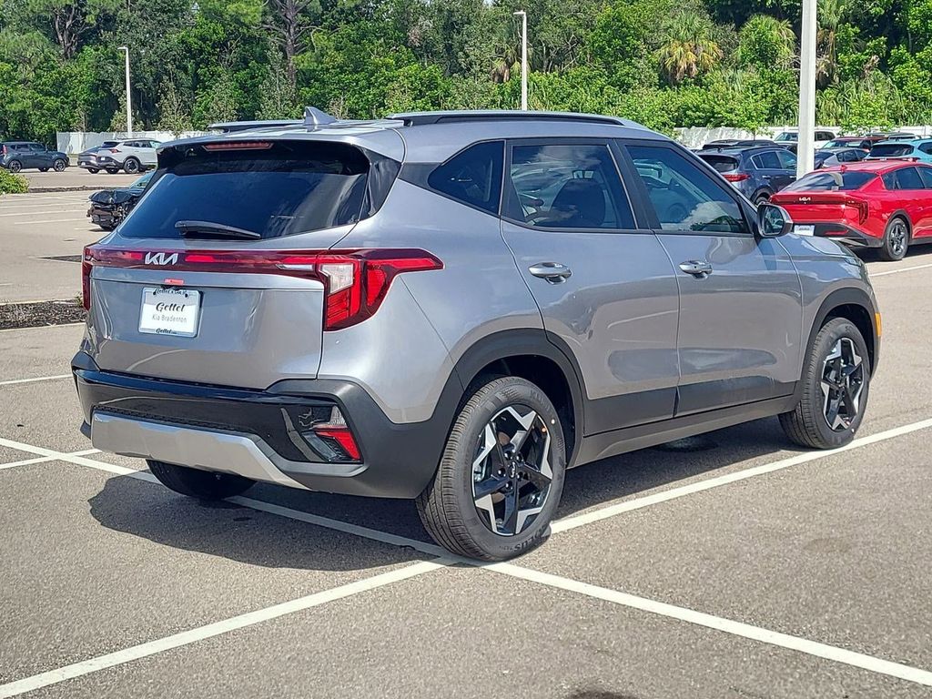 2026 Kia Seltos S photo 4