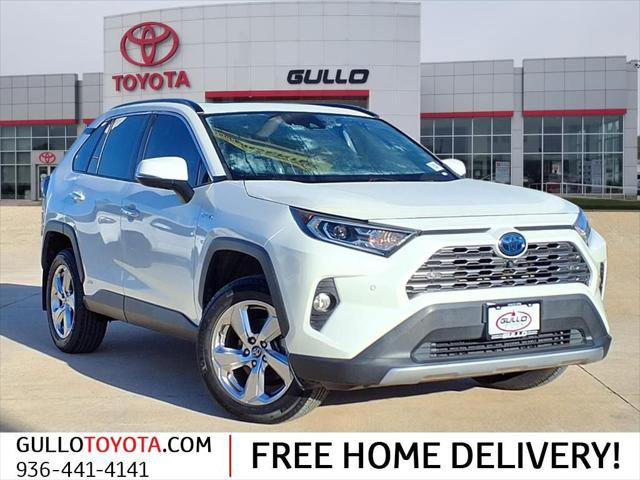 2020 Toyota RAV4 Limited's photo