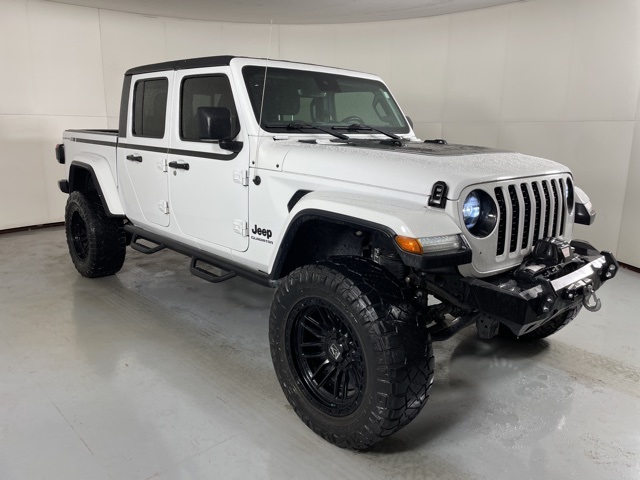 2021 Jeep Gladiator Sport photo 2