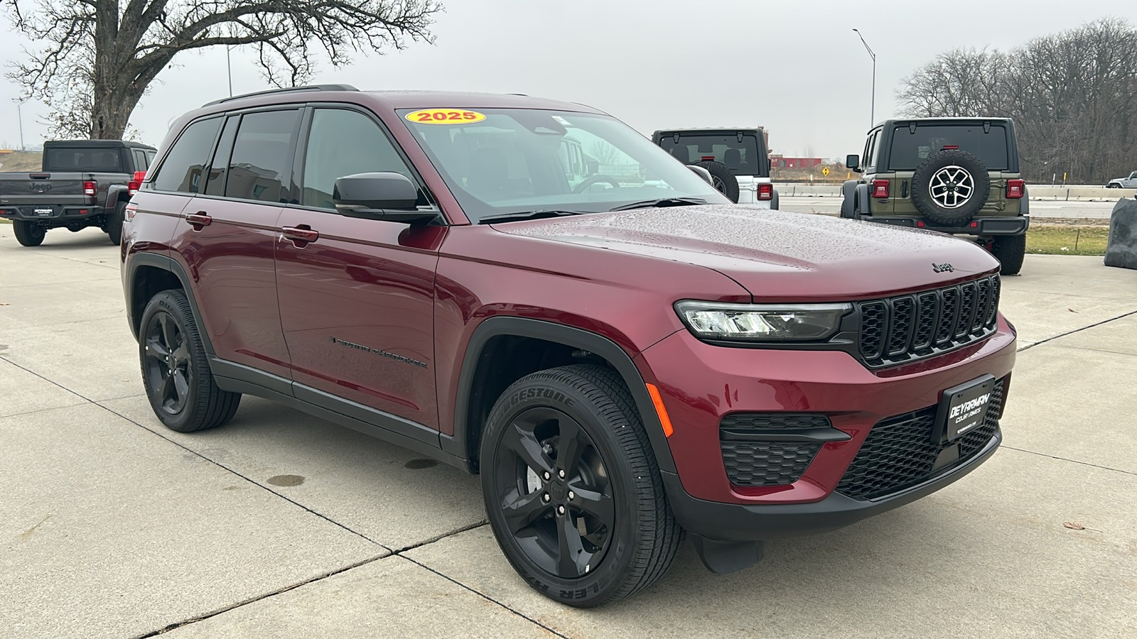 2025 Jeep Grand Cherokee Altitude's photo