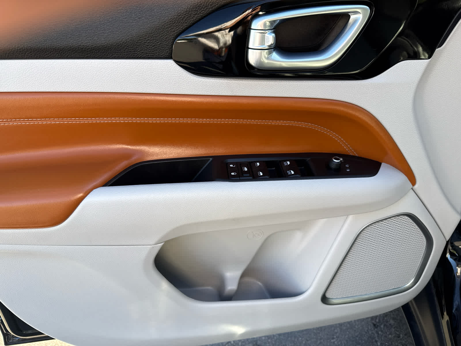 2022 Jeep Compass Limited photo 9
