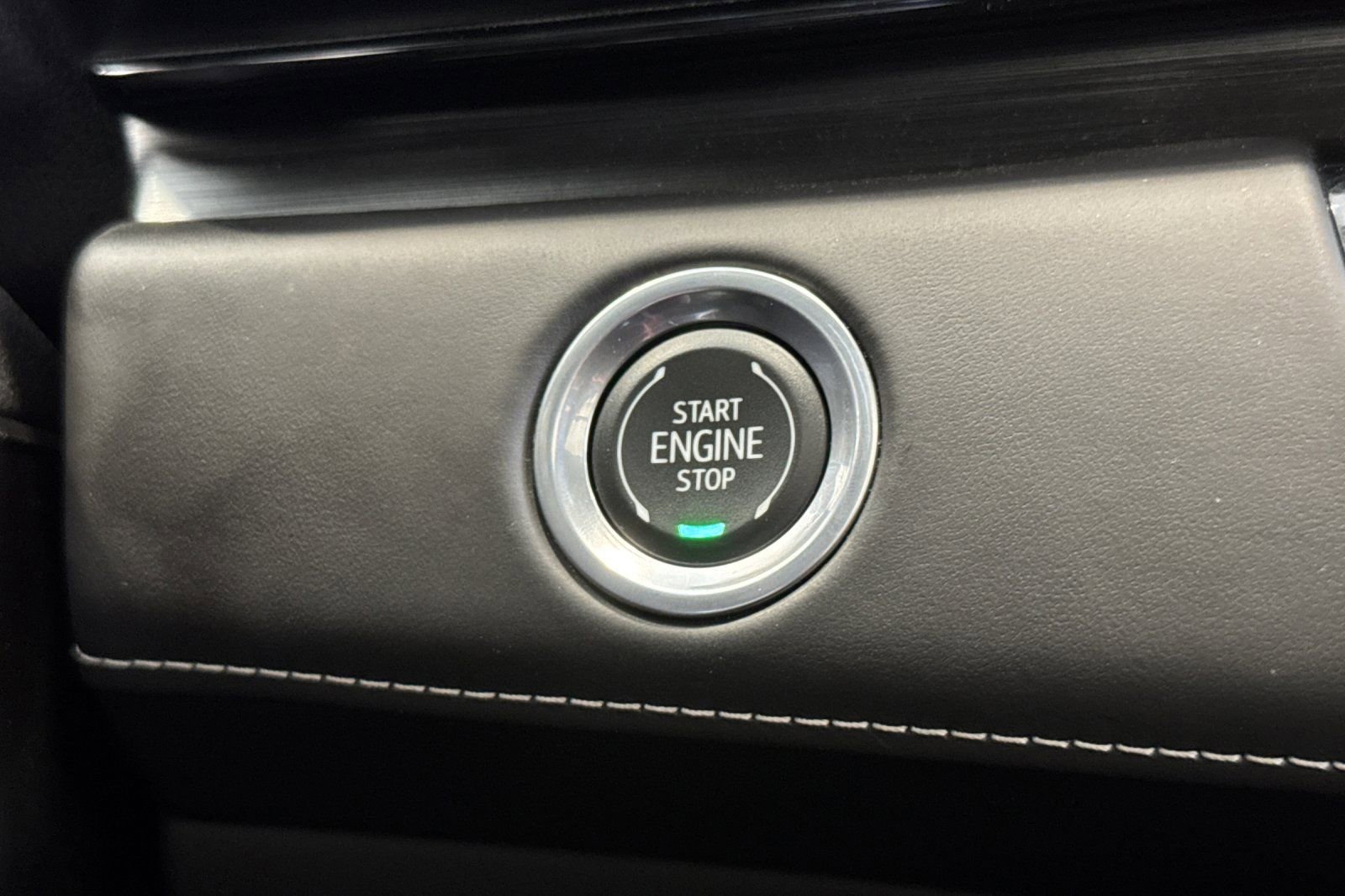 2024 Cadillac Escalade ESV Sport Platinum photo 24