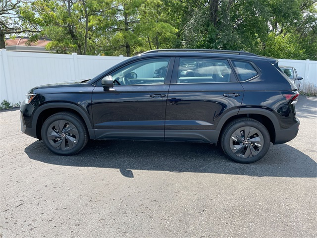 2025 Volkswagen Taos S photo 13