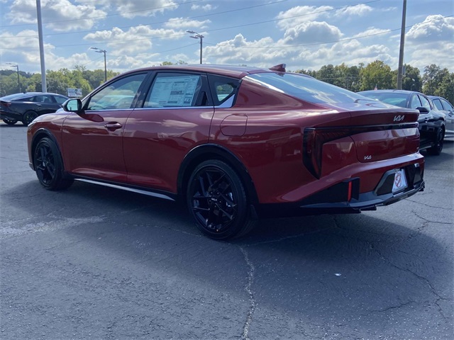 2025 Kia K4 GT-Line Turbo photo 2