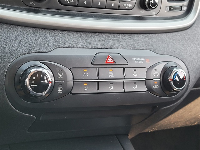 2016 Kia Sorento L photo 22
