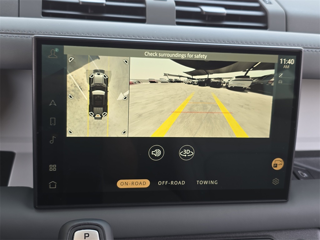 2025 Land Rover Defender 110 X-Dynamic SE photo 18