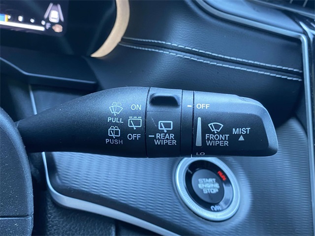 2023 Jeep Grand Cherokee Altitude photo 22