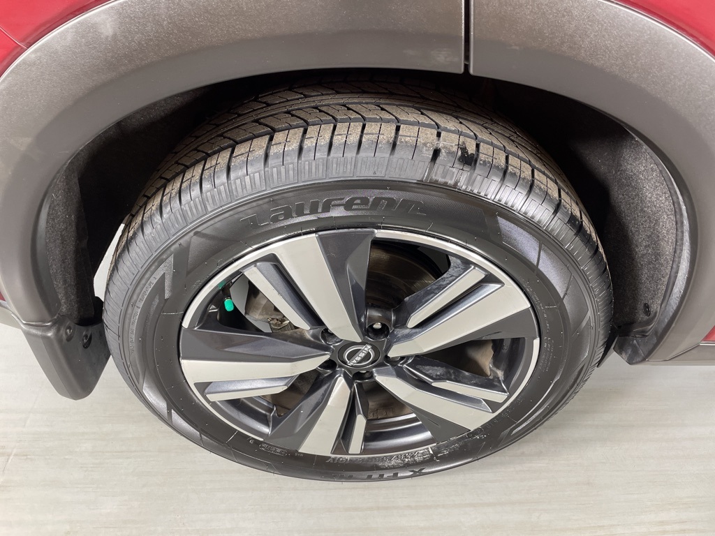 2022 Nissan Rogue Platinum photo 3