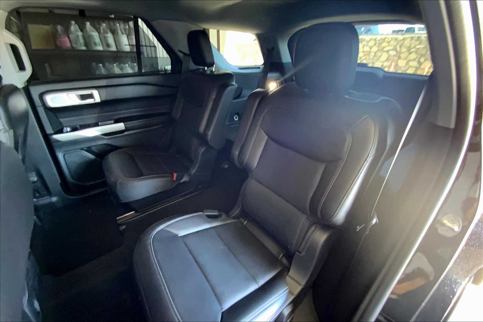 2023 Ford Explorer Limited photo 19